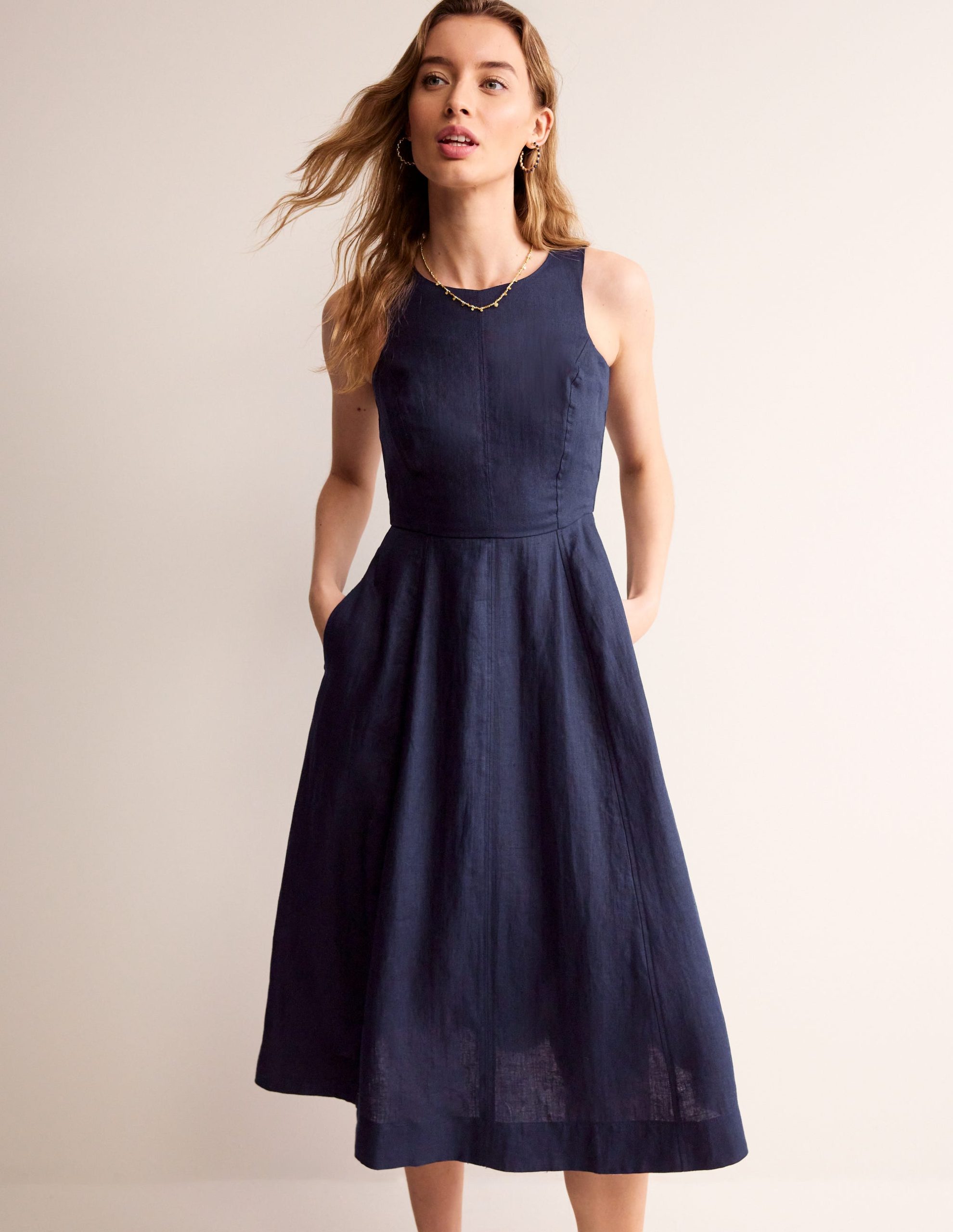 Carla Linen Midi Dress-Navy - Image 4