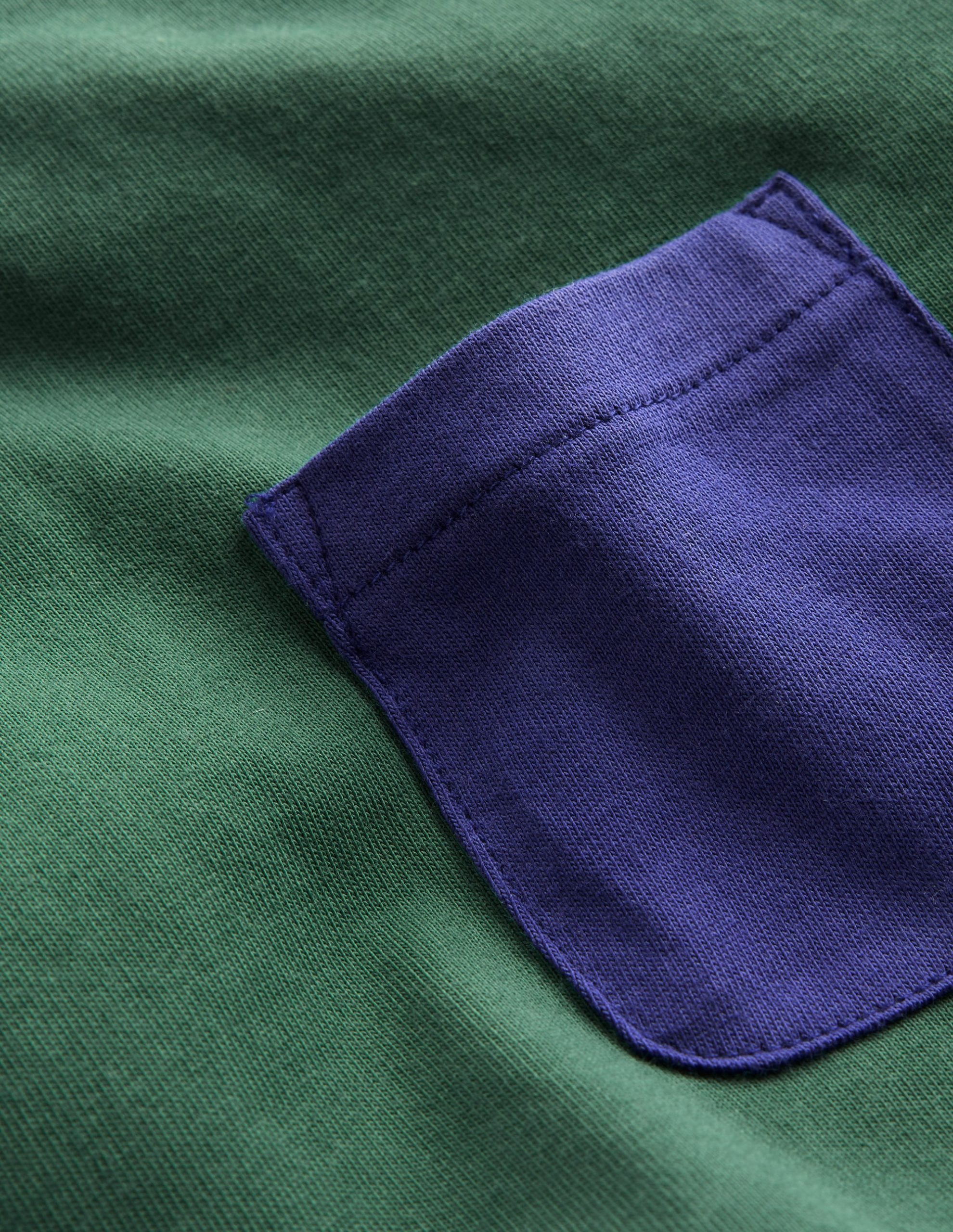 Colour Block T-shirt-Smoke Pine/ Starboard Blue - Image 6