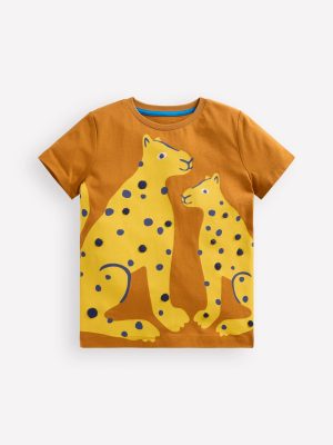 Fun Graphic T-shirt-Cathay Spice Leopard