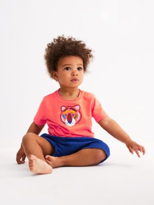 Logo Interest T-Shirt-Hot Coral Tiger