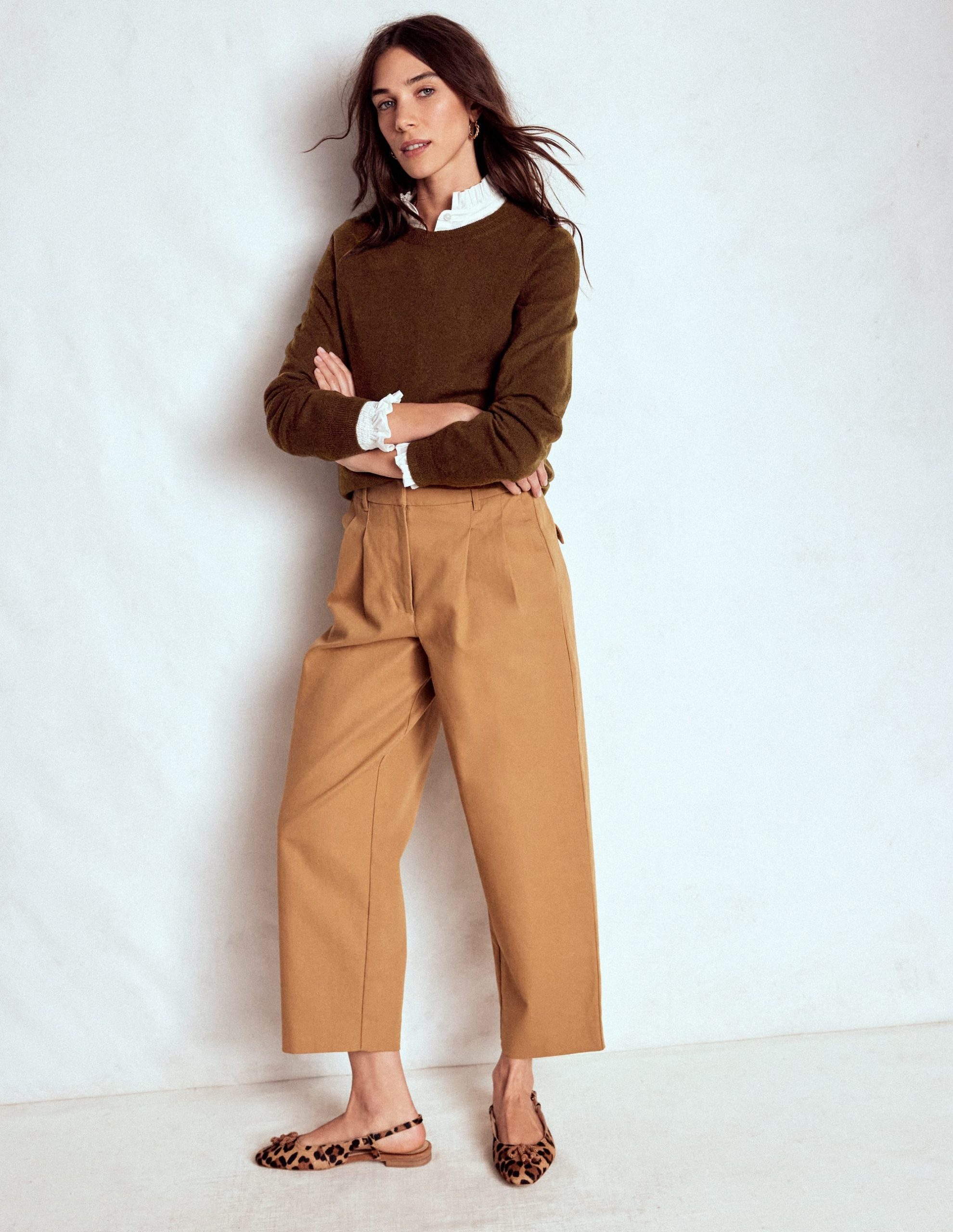 Eva Cashmere Crew Neck Jumper-Mocha - Image 4