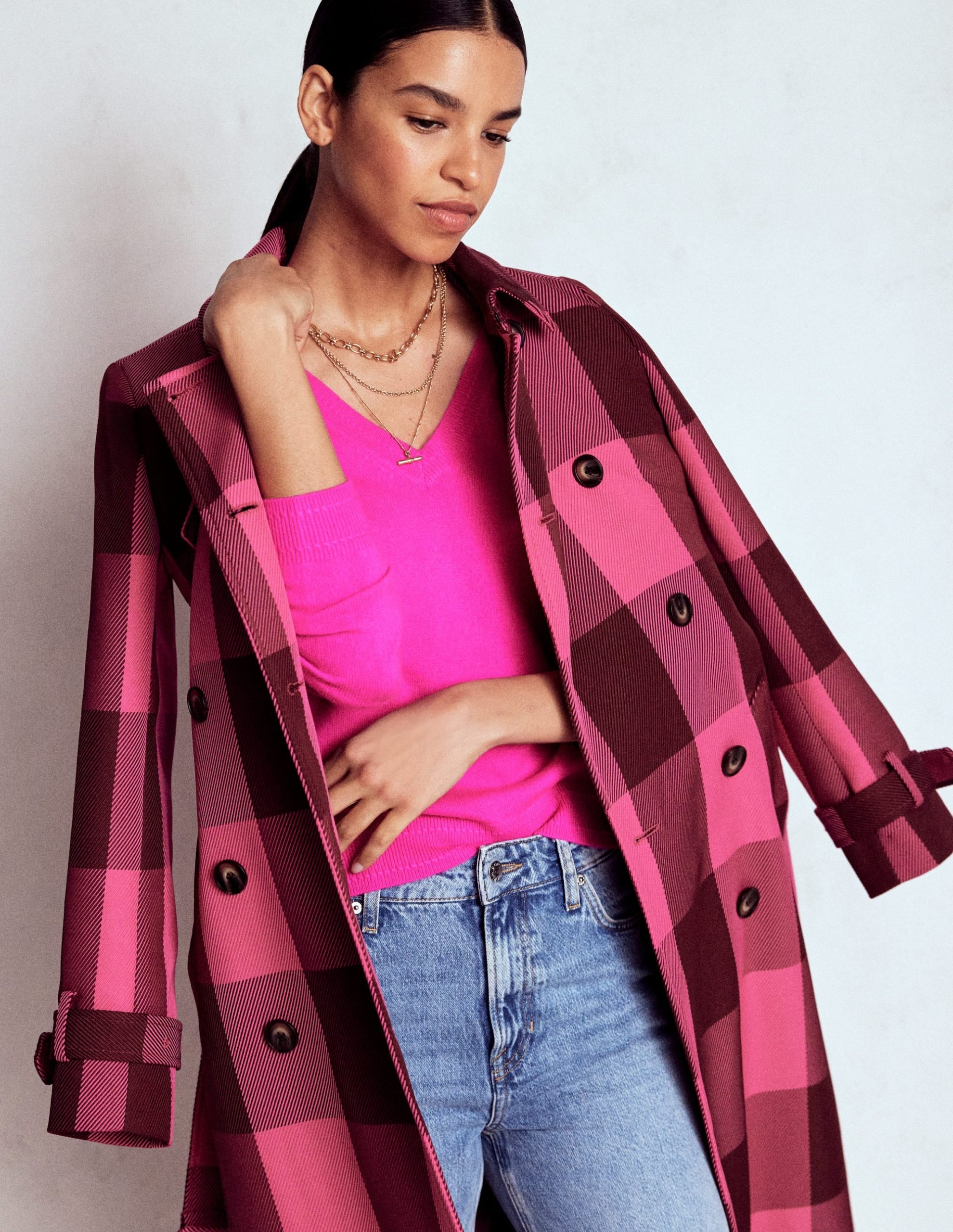 Eva Cashmere V-neck Jumper-Pop Pansy - Image 5