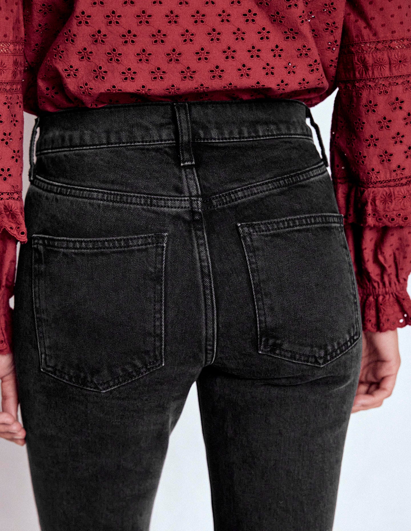 Girlfriend Jeans-Washed Black - Image 2