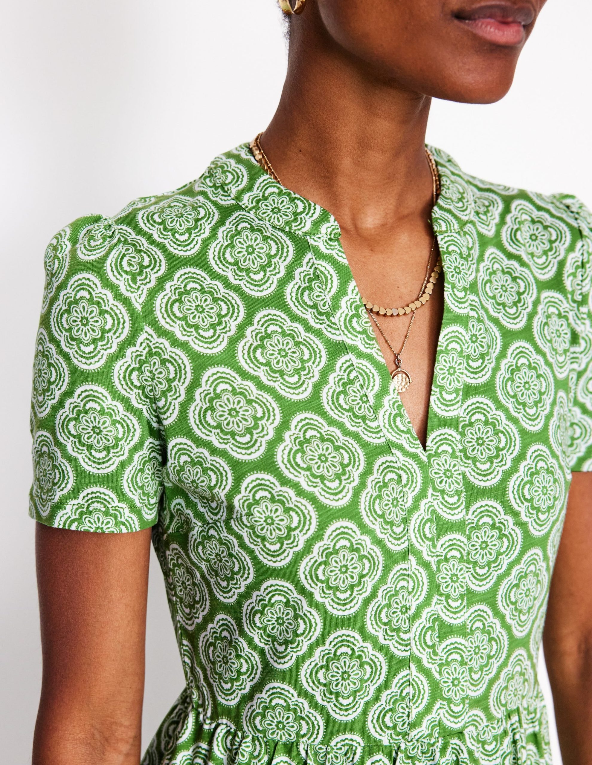 Naomi Short Sleeve Dress-Paradise Green. Botanic Blush - Image 2