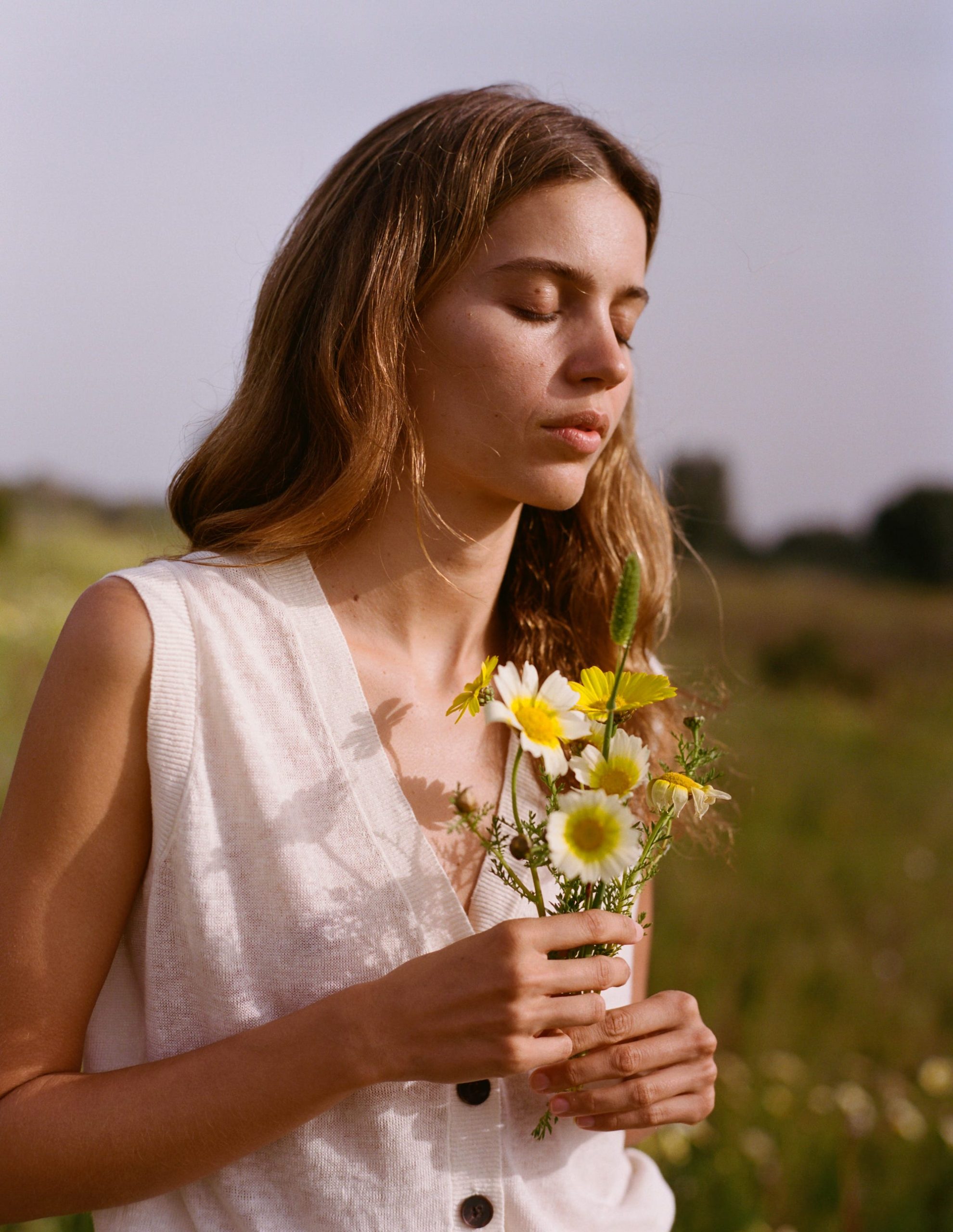 V-Neck Linen Waistcoat-Warm Ivory - Image 5