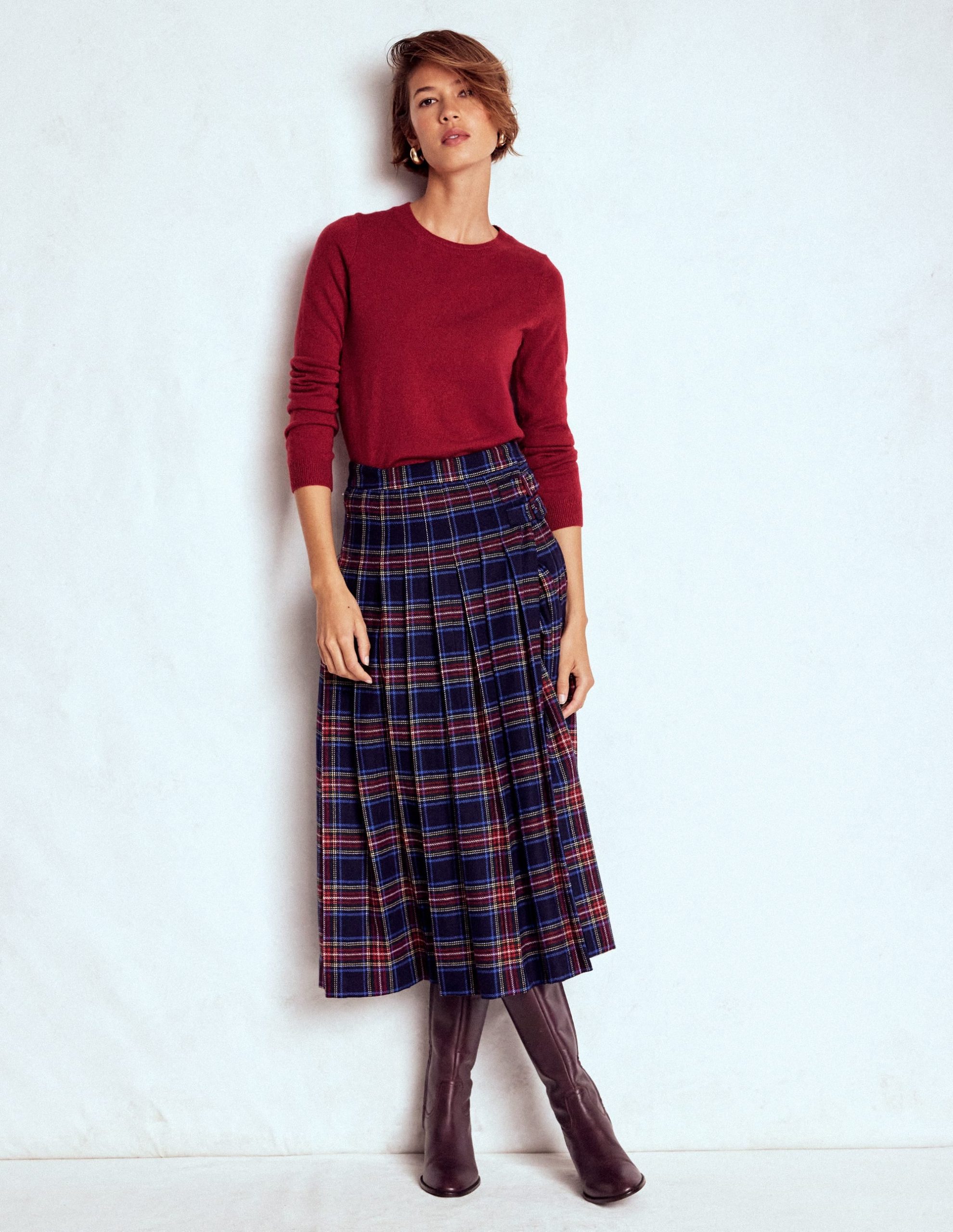 Eva Cashmere Crew Neck Jumper-Red Liquorice - Image 4