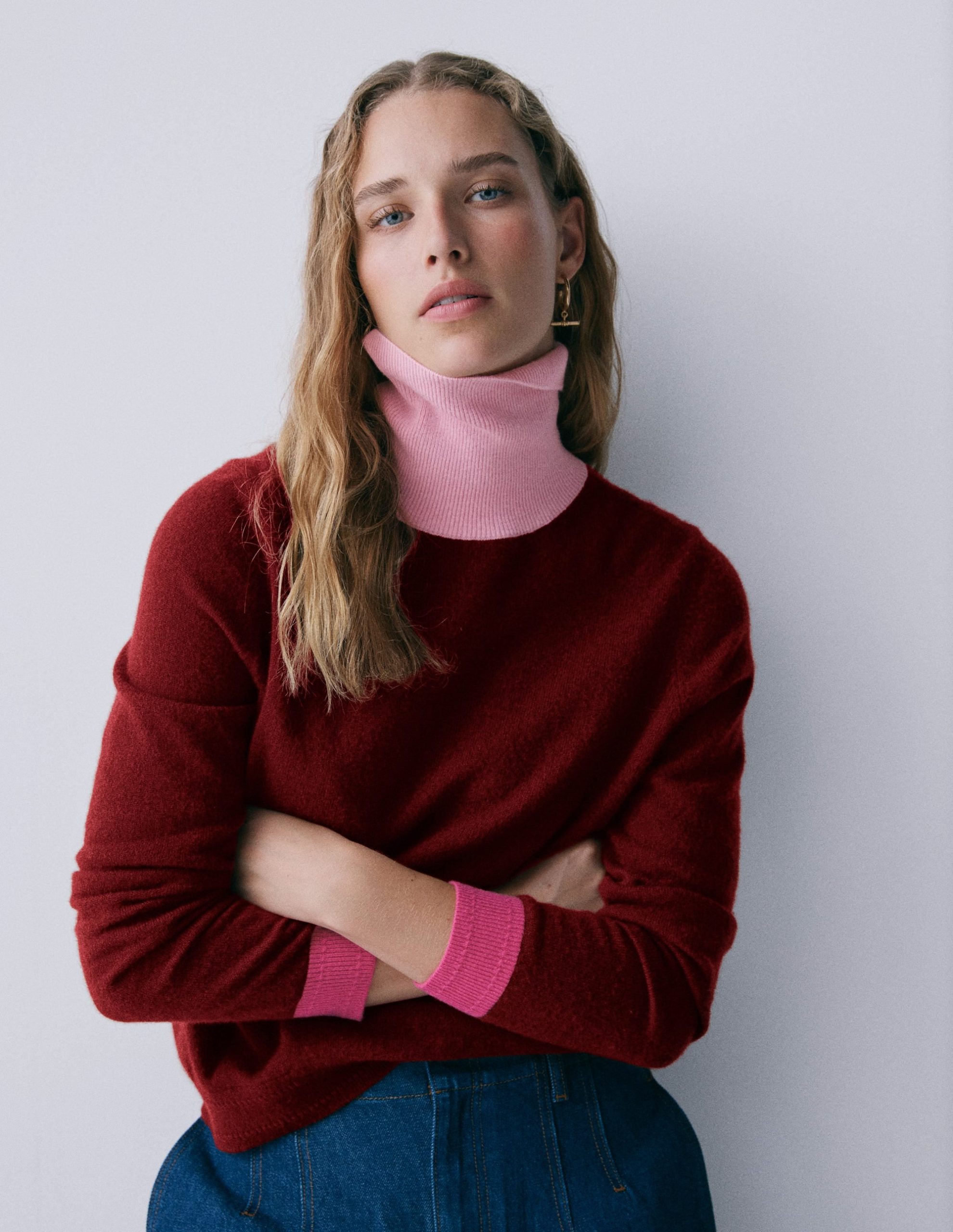 Eva Cashmere Roll Neck Sweater-Chestnut. Colour Block - Image 6