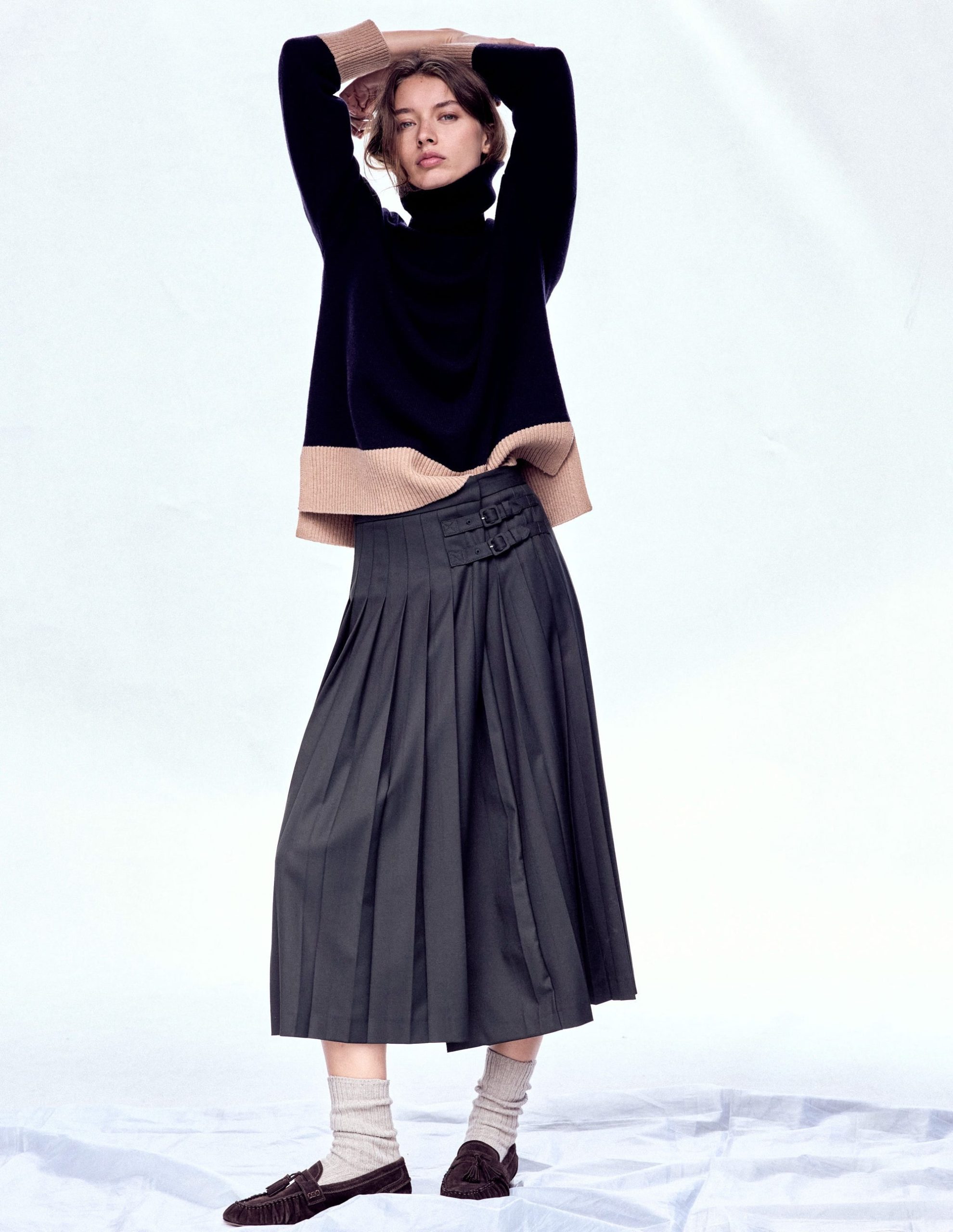 Polly Merino Roll Neck Jumper-Navy. Warm Taupe Colour Block - Image 6