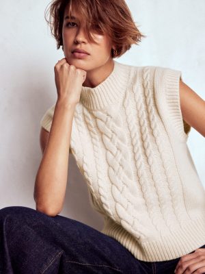 Amara Merino Cable Vest-Warm Ivory
