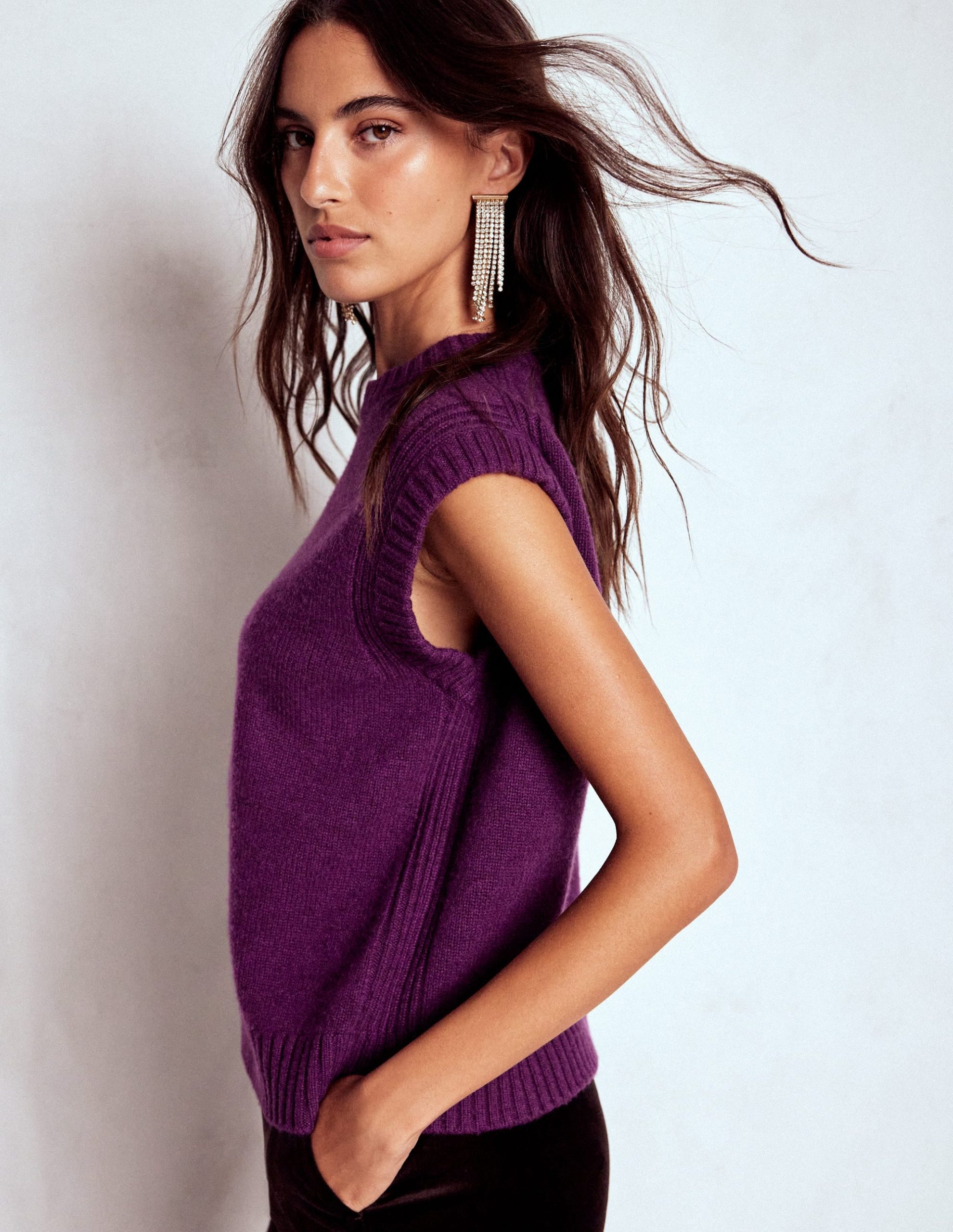 Cashmere Ribbed Trim Vest-Purple