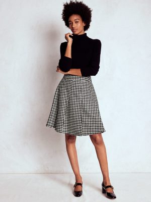 Flippy Wool Skirt-Black Dogstooth