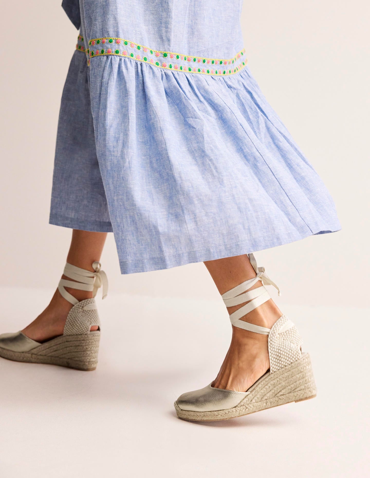 Cassie Espadrille Wedge-Gold