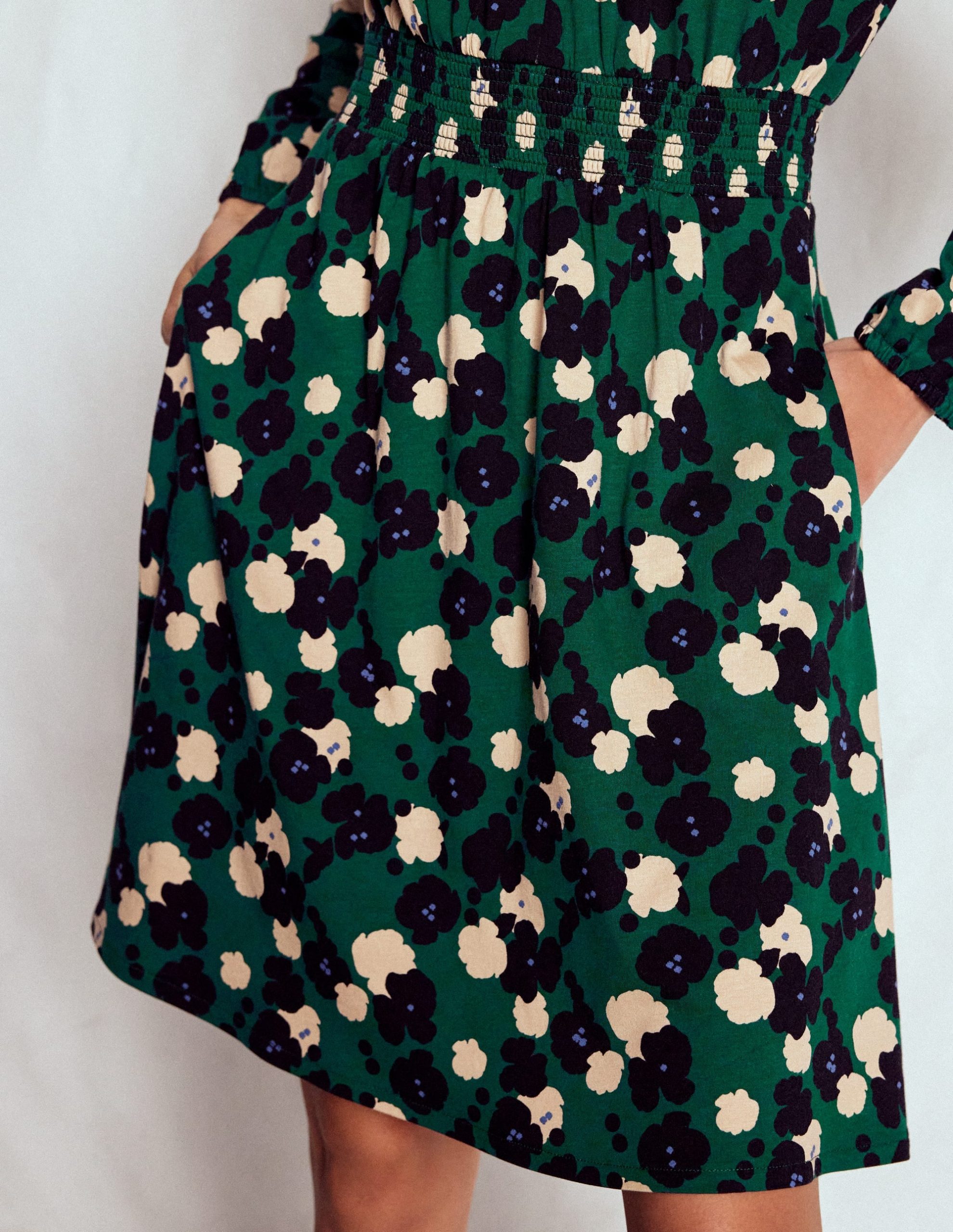 Sarah Short Jersey Dress-Emerald Night. Garden Blossom - Image 3
