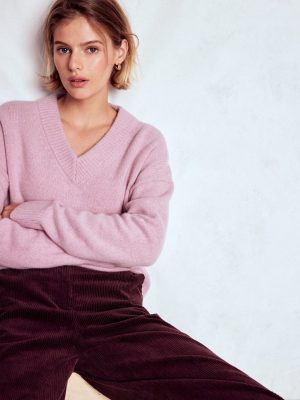 Marion Merino V-neck Jumper-Blush Pink