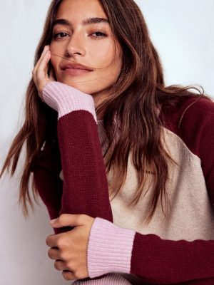 Marion Merino Rib Neck Sweater-Linen. Pinotage Colour Block
