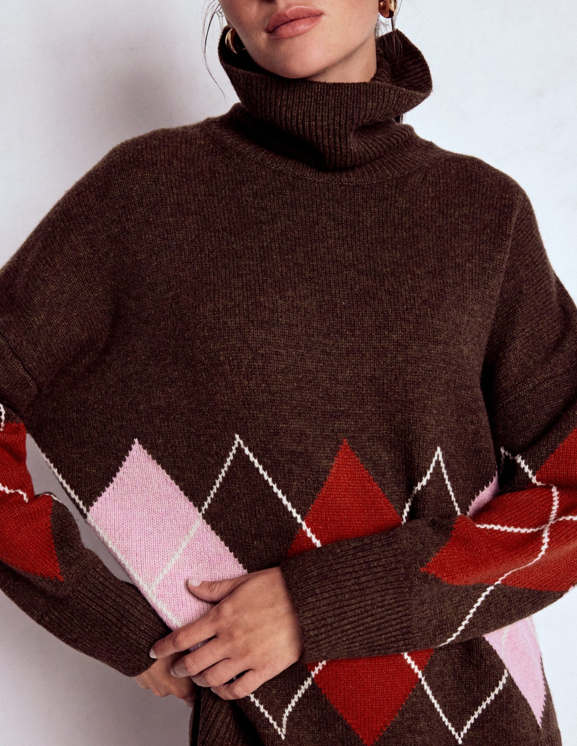 Polly Merino Roll Neck Sweater-Brown. Pink Argyle - Image 3