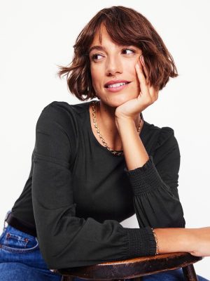 Smocked Cuff Supersoft Top-Black
